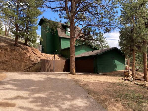 145 Valley LN, Woodland Park, CO 80863