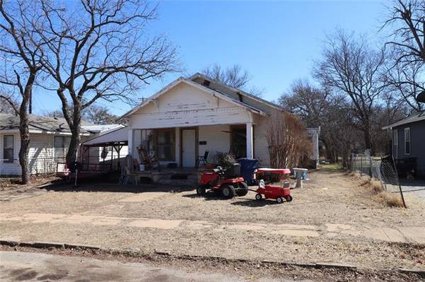 1302 Avenue A, Brownwood, TX 76801