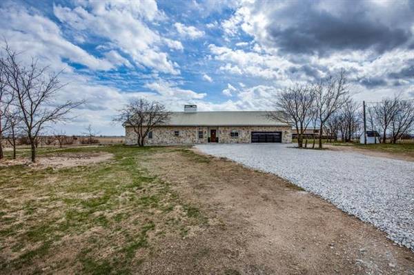 1376 County Road 4530, Decatur, TX 76234