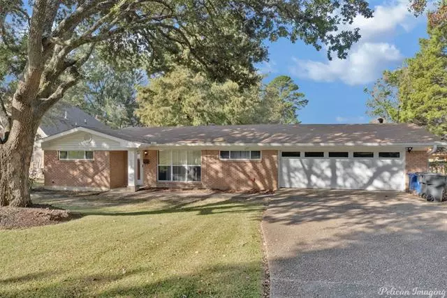 1518 cross lake Boulevard, Shreveport, LA 71109