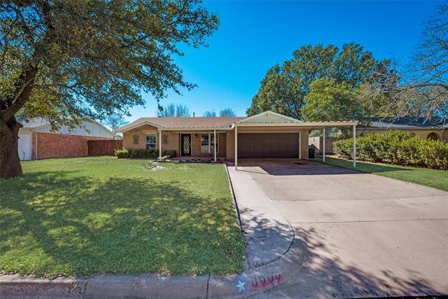 8000 Donegal Lane, North Richland Hills, TX 76180