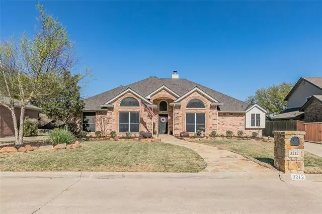 Hurst, TX 76054,3212 David Drive