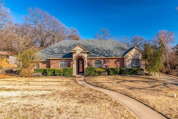 2909 Greenwood Circle,  Denison,  TX 75020