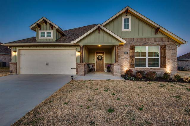 112 Kens Court, Pilot Point, TX 76258