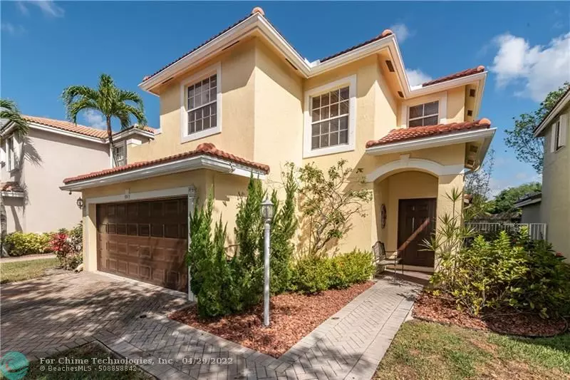 3943 Crescent Creek Dr, Coconut Creek, FL 33073