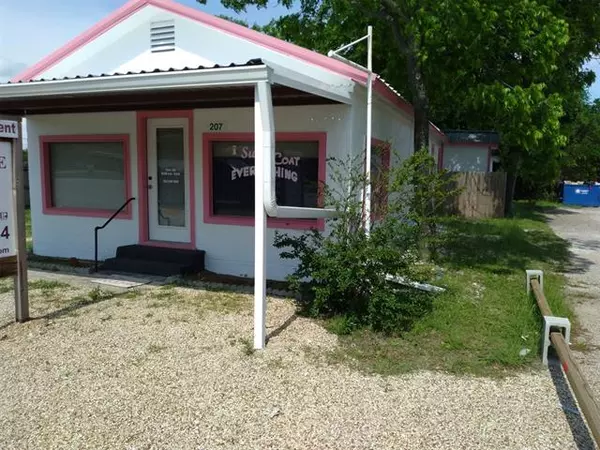 Whitney, TX 76692,207 N Bosque Street