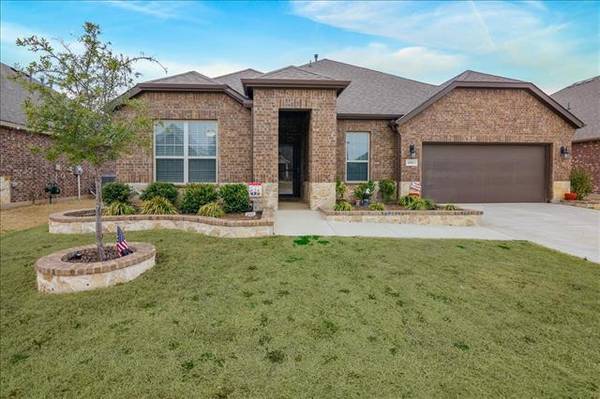 10813 Culberson Drive, Aubrey, TX 76227