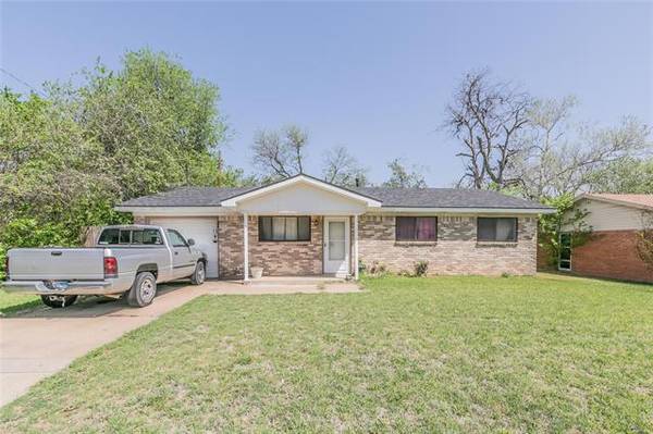 5709 Shipp Drive, Watauga, TX 76148