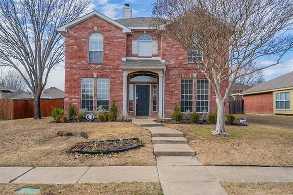 925 Clear Creek Drive, Mesquite, TX 75181