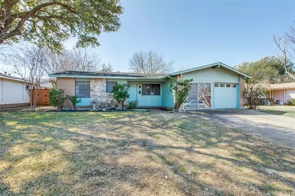 Dallas, TX 75238,8611 Flicker Lane