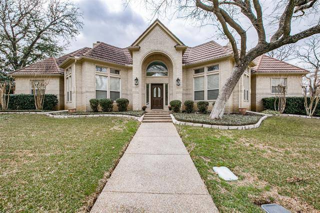 5002 Deerwood Park Drive, Arlington, TX 76017