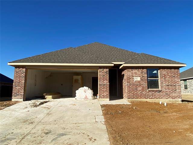 8 Pheasant Run, Sanger, TX 76266