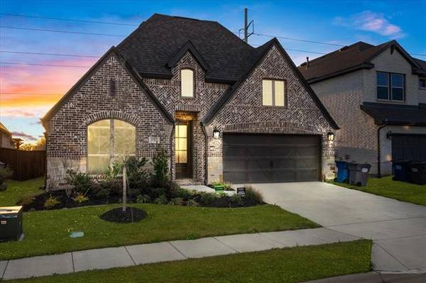 3712 Blue Stream Drive, Little Elm, TX 75068