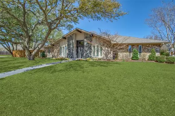 6809 Roundrock Road, Dallas, TX 75248