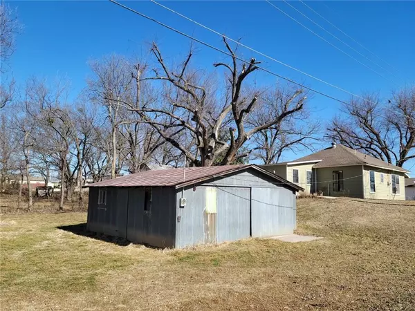 Stratford, OK 74872,230 S Maple Avenue