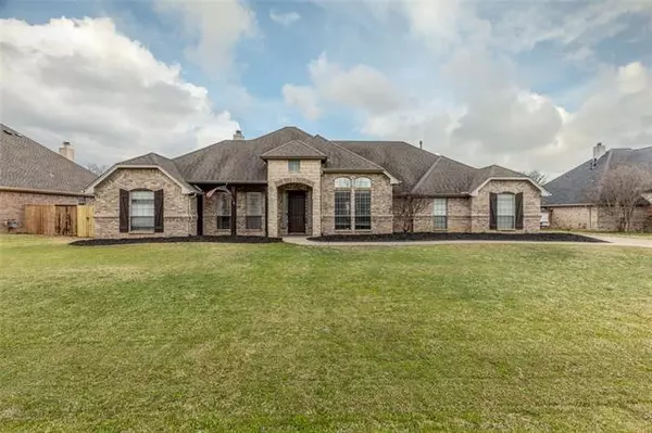 9729 Corral Drive, Fort Worth, TX 76244