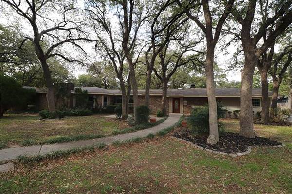 2001 11th Street,  Brownwood,  TX 76801