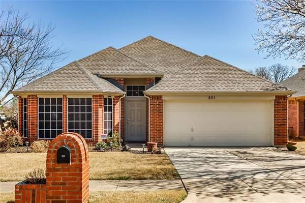 801 Lake Bluff Drive, Lake Dallas, TX 75065