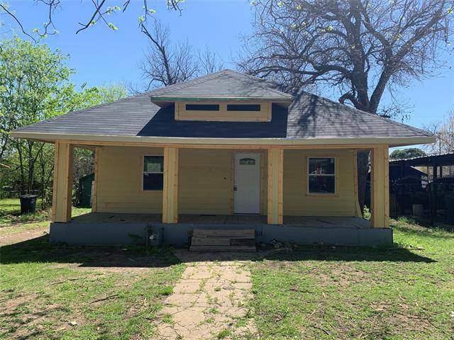 1205 15th Place, Fort Worth, TX 76164