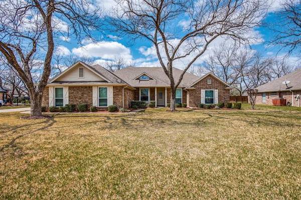 9320 Monticello Drive, Granbury, TX 76049