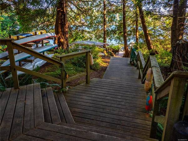 Ucluelet, BC V0R 3A0,1167 Helen Rd