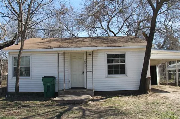 503 Raymond Street,  Bowie,  TX 76230