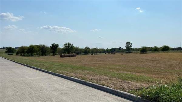 270 Lakeview Road, Rhome, TX 76078