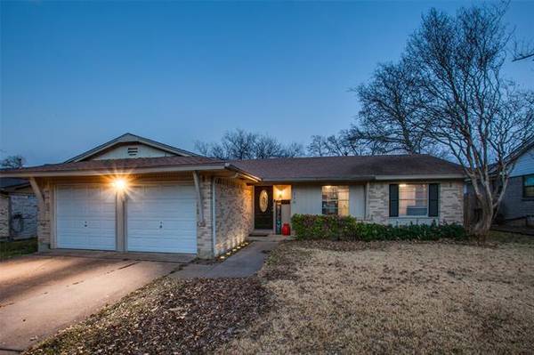 110 S Bullock Drive, Garland, TX 75042