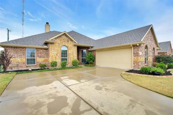 2209 Liriope Lane, Waxahachie, TX 75165