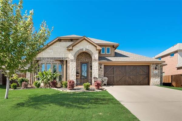 319 Tumbleweed Trail, Waxahachie, TX 75165