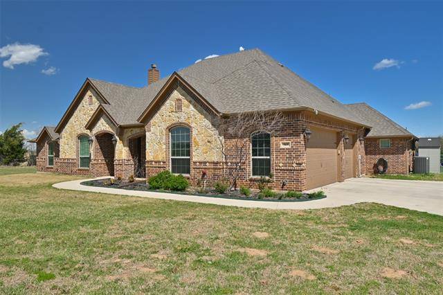 569 Cemetery Road, Boyd, TX 76023