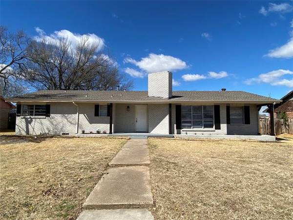 109 Cloudcrest Drive, Desoto, TX 75115