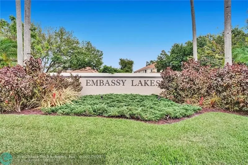 10840 Morningstar Dr, Cooper City, FL 33026