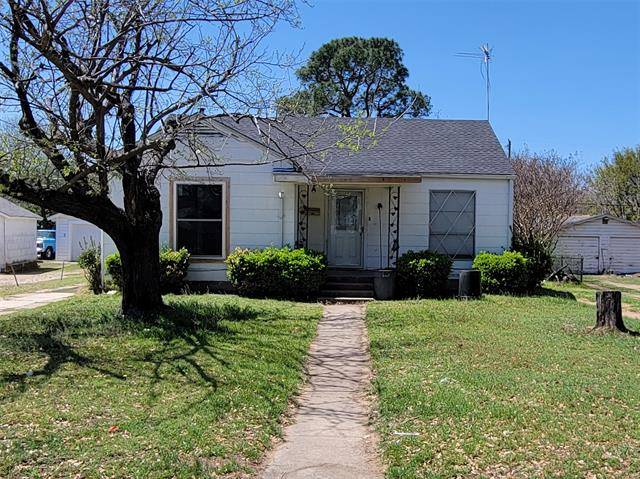 2215 Owens Street, Haltom City, TX 76117