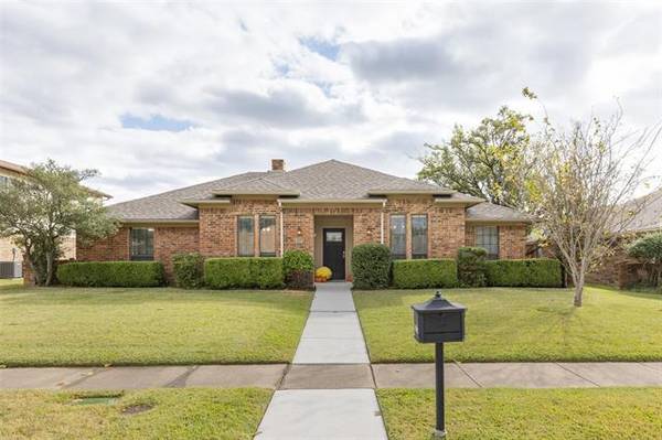 2220 Cedar Circle, Carrollton, TX 75006