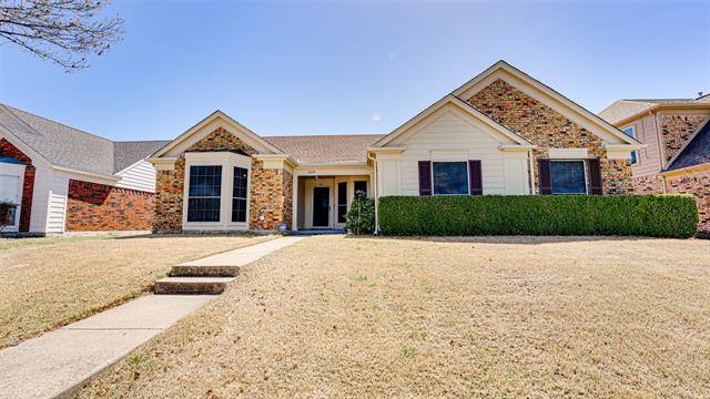 1020 Buckeye Drive, Mesquite, TX 75181