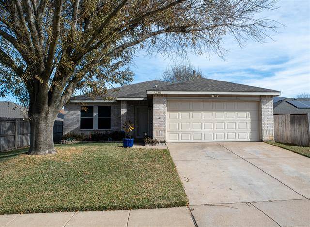 4256 Gray Fox Drive, Fort Worth, TX 76123