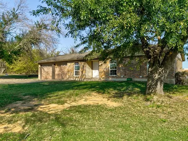 Burleson, TX 76028,927 E Renfro Street