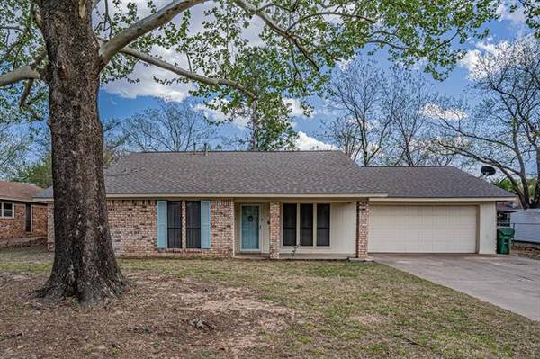 2080 W Overhill Drive, Stephenville, TX 76401