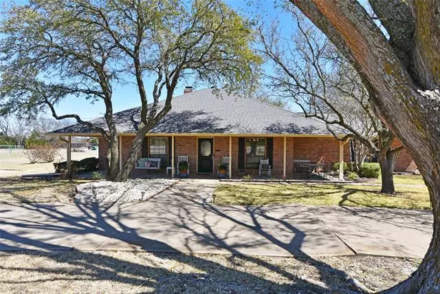 3430 Oak Tree Lane, Midlothian, TX 76065