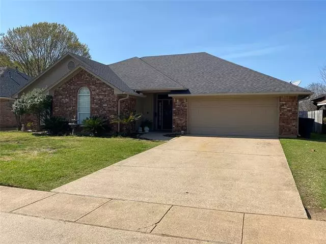 2241 Middle Creek Boulevard, Bossier City, LA 71111