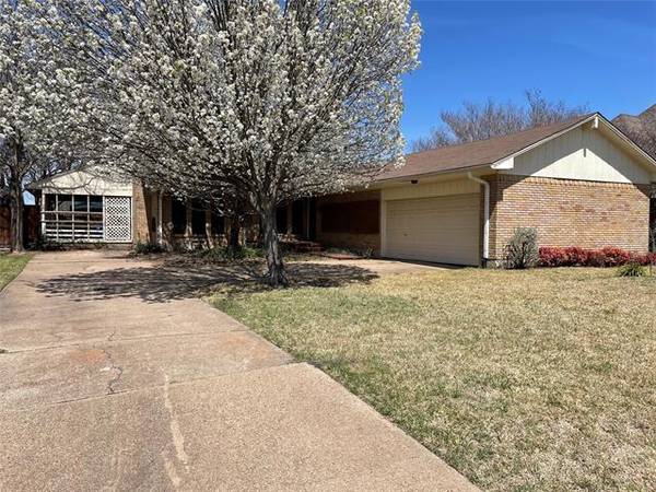 104 Scenic Drive, Heath, TX 75032