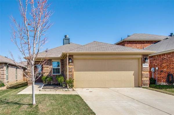 8909 Deadwood Lane, Aubrey, TX 76227