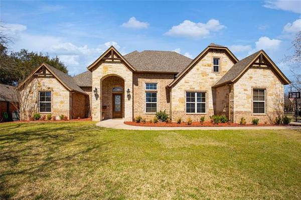 9709 Bellechase Road, Granbury, TX 76049