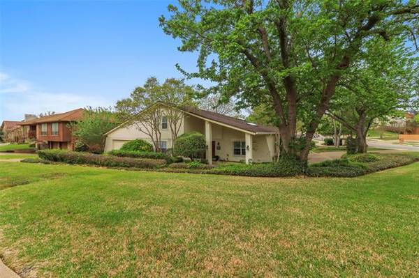 3413 Hidalgo Street, Irving, TX 75062