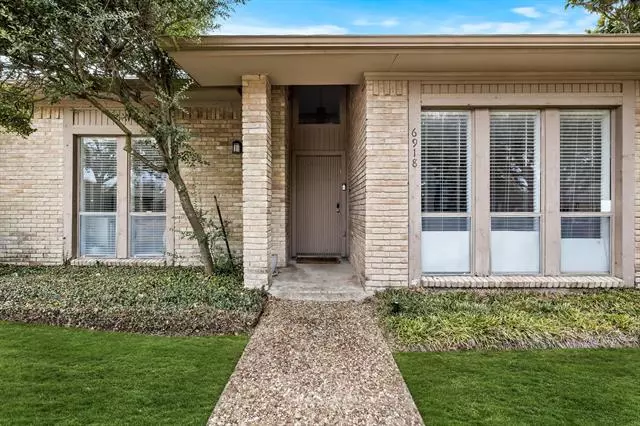 6918 Vista Willow Drive, Dallas, TX 75248