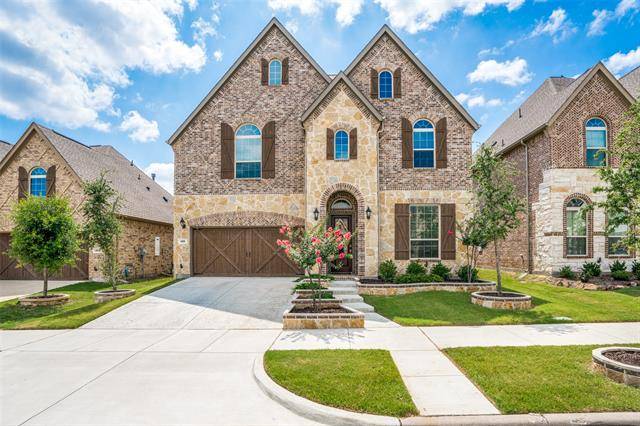 805 Gray Hawk Lane, Euless, TX 76039