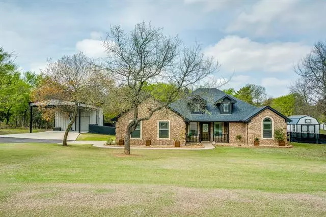 137 Miramar Circle, Weatherford, TX 76085