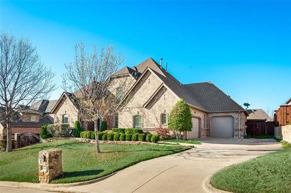 624 Indian Trail, Hurst, TX 76054