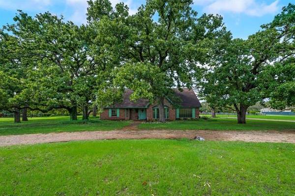 910 Watson, Fairfield, TX 75840